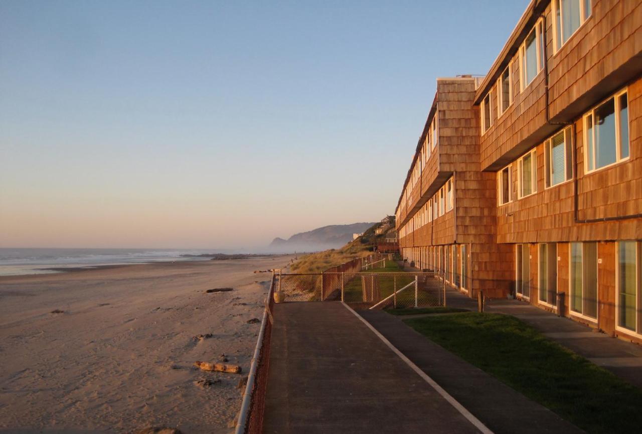 Sea Gypsy Rentals Lincoln City Rom bilde