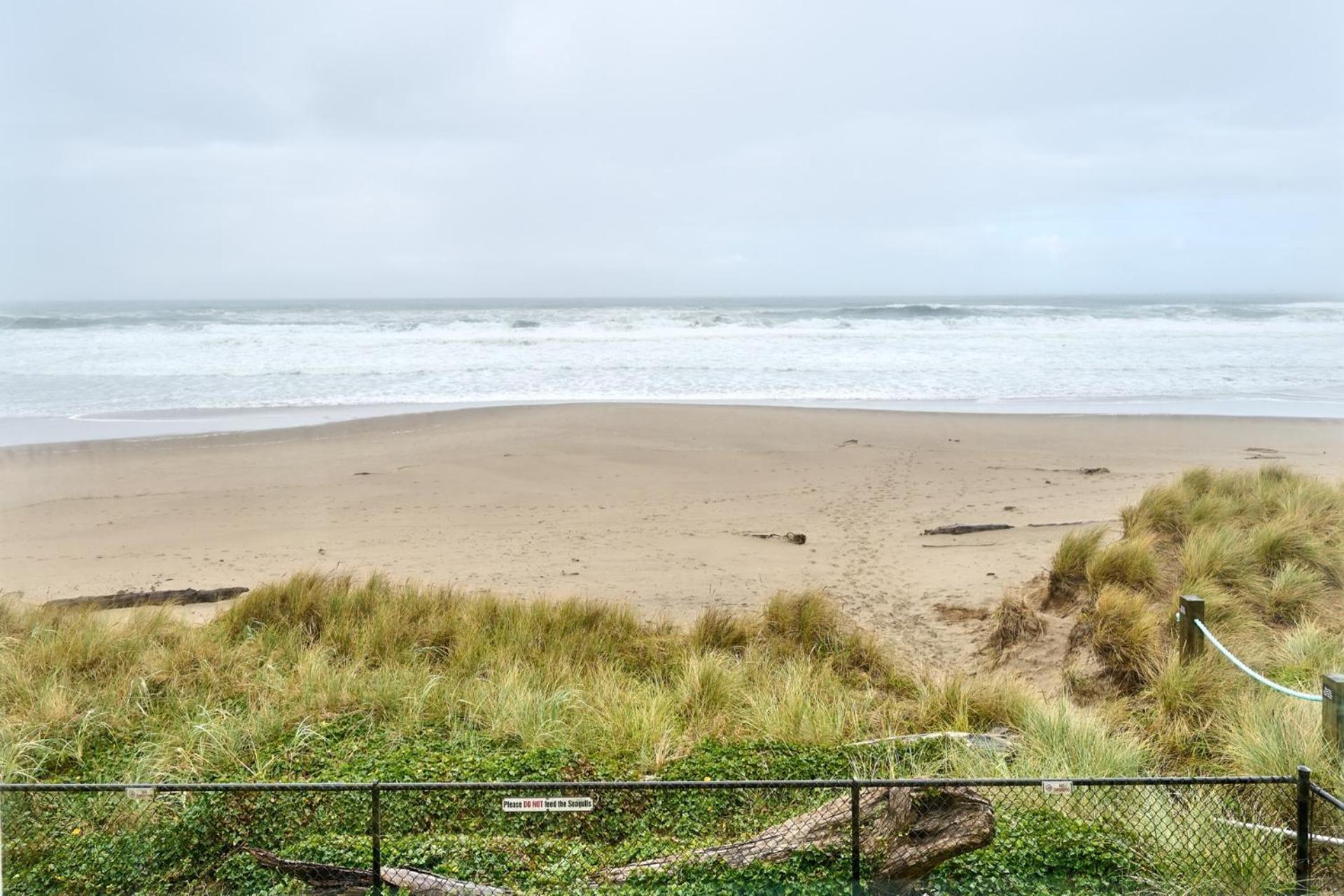 Sea Gypsy Rentals Lincoln City Rom bilde